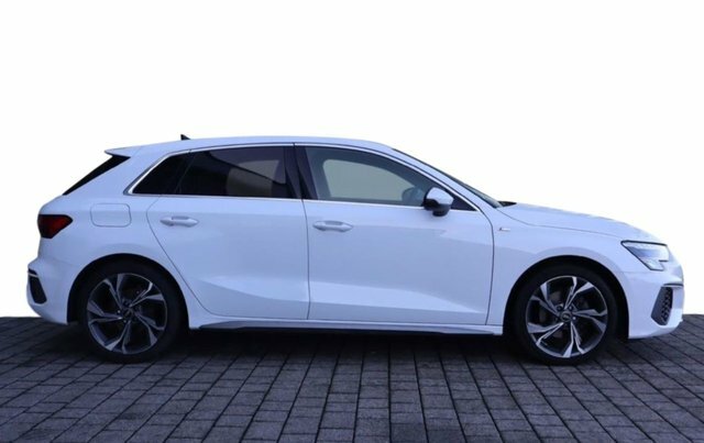 Audi A3 1.0 Sportback Tfsi S Line 109 Bhp White #3