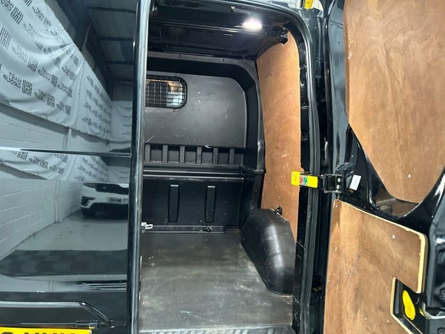 Ford Transit Connect 1.5 220 P V 100 Bhp EN18HXH Red #5