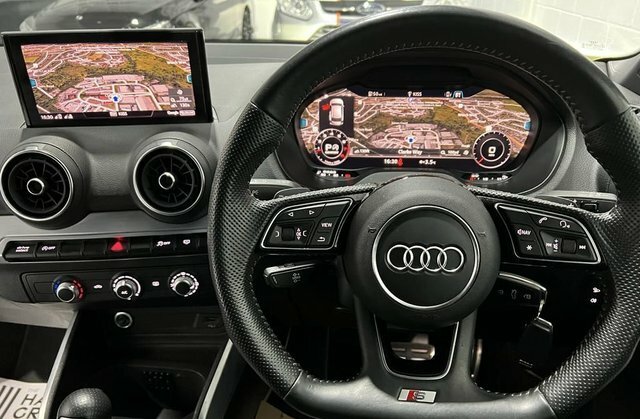 Audi Q2 1.0 Tfsi Sport 114 Bhp Black #4