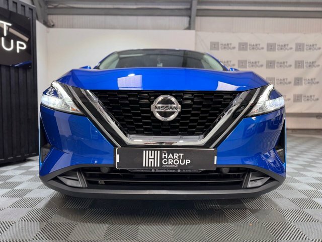 Nissan Qashqai 1.3 Dig-t Mhev Acenta Premium Suv Hybri CV71VVL Blue #2