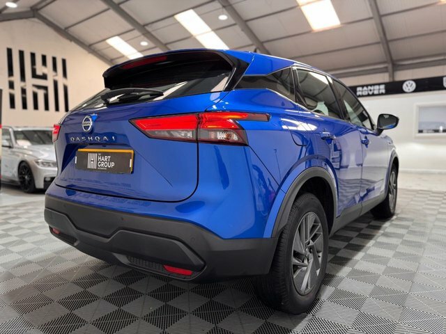 Nissan Qashqai 1.3 Dig-t Mhev Acenta Premium Suv Hybri CV71VVL Blue #3