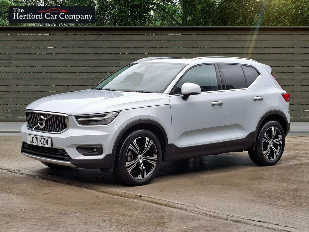 Volvo XC40 2L Inscription Pro Silver #3