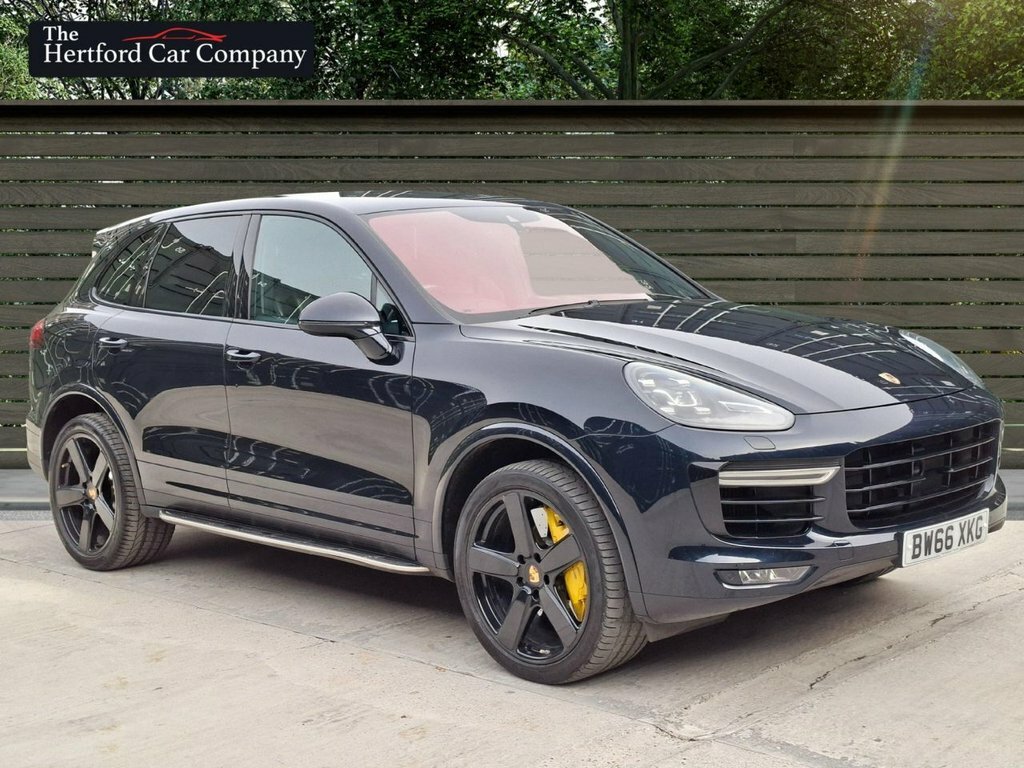 Porsche Cayenne 4.8L Turbo S Blue