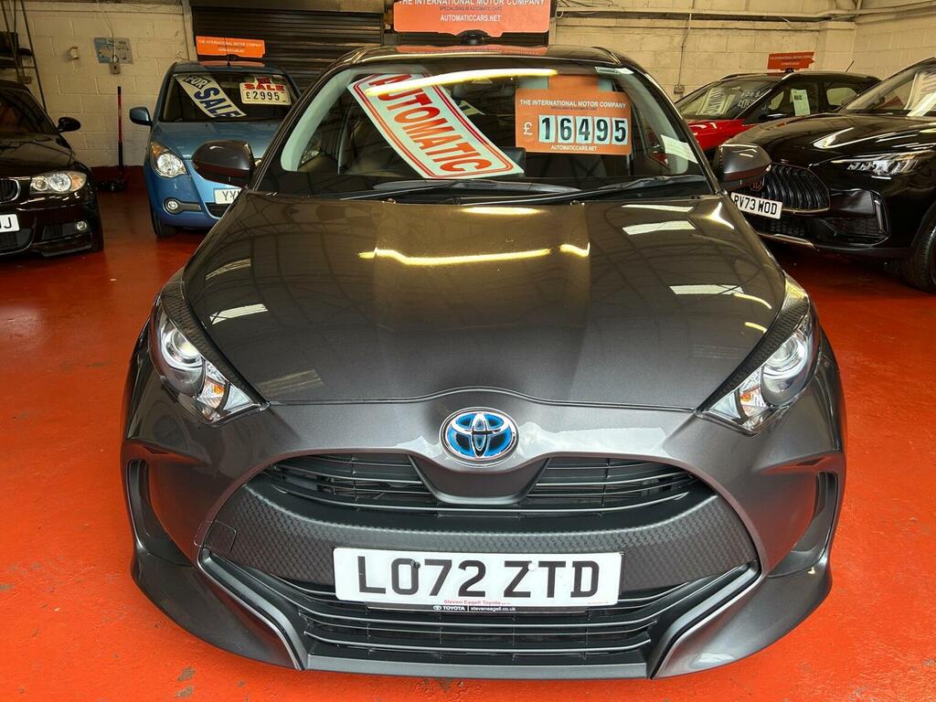 Toyota Yaris Hatchback 1.5 Vvt-h Icon E-cvt Euro 6 Ss 2 LO72ZTD Grey #2