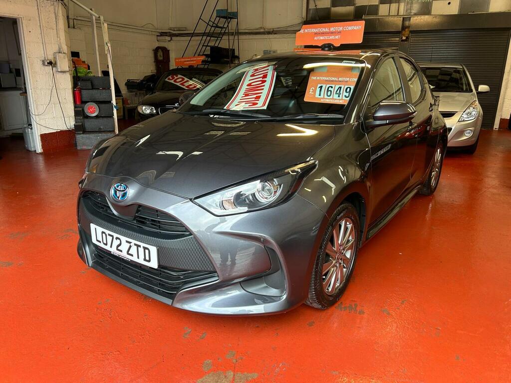 Toyota Yaris Hatchback 1.5 Vvt-h Icon E-cvt Euro 6 Ss 2 LO72ZTD Grey #5