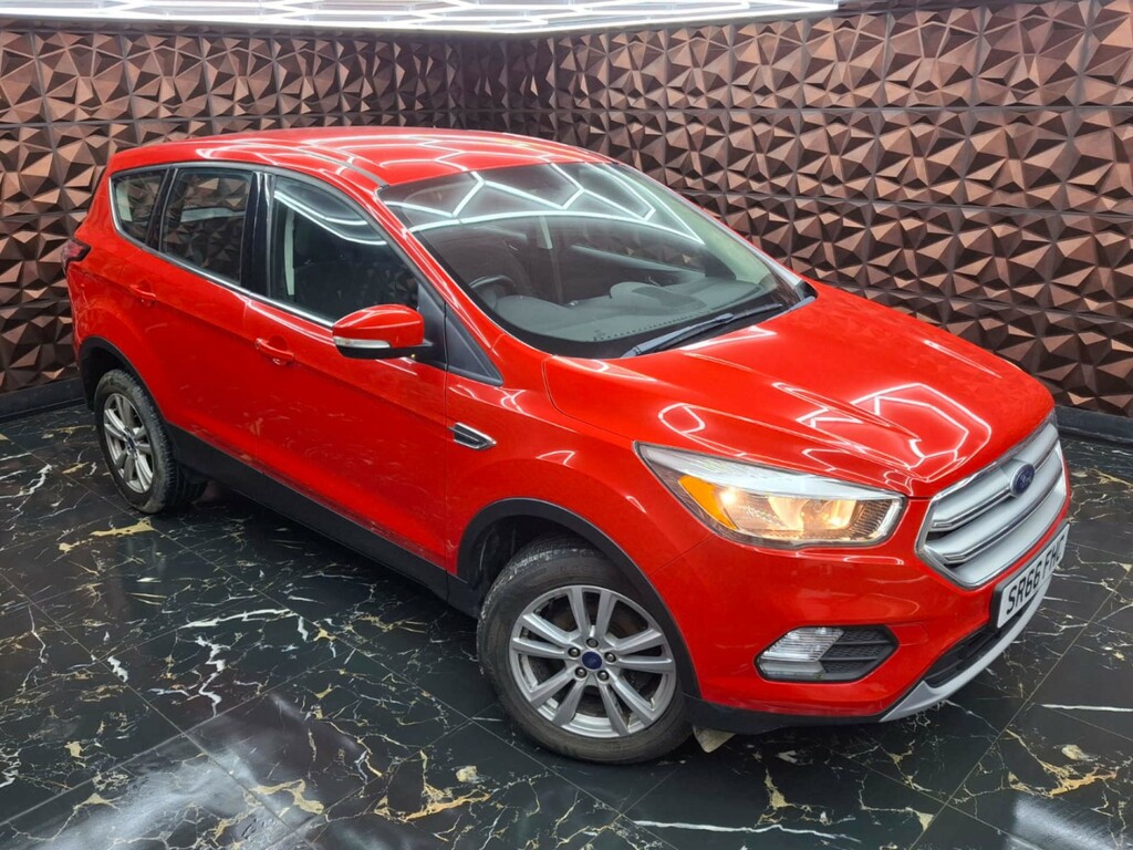 Ford Kuga Zetec Red