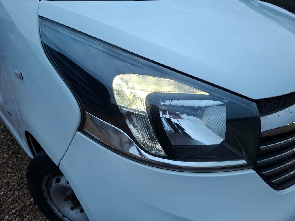 Vauxhall Vivaro 2900 Sportive Cdti DW16HKB #4