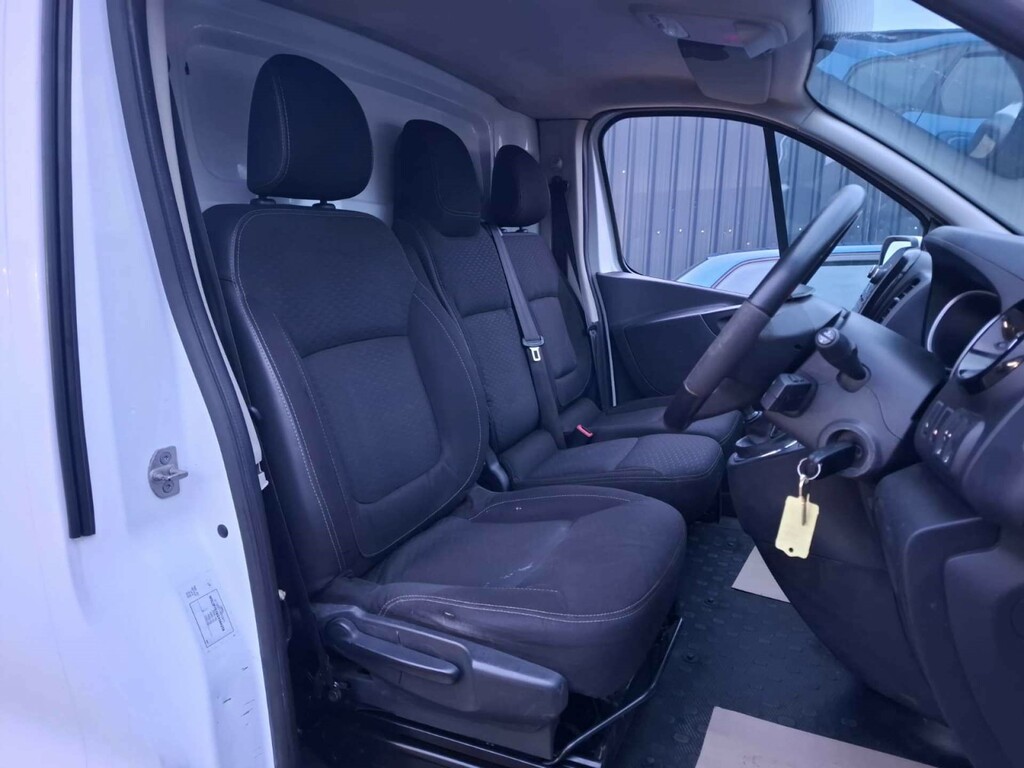 Vauxhall Vivaro 2900 Sportive Cdti DW16HKB #6