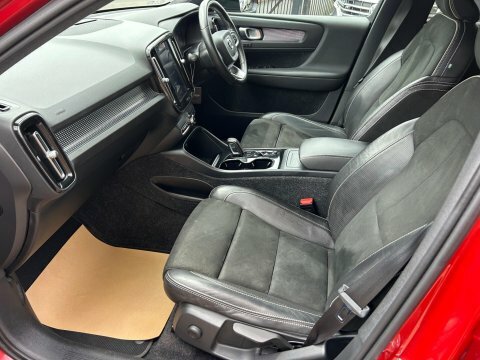 Volvo XC40 2.0 T4 R-design WD19EPJ #4