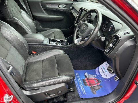 Volvo XC40 2.0 T4 R-design WD19EPJ #3