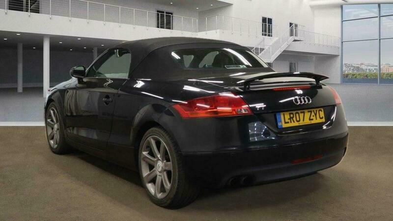 Audi TT 2.0 Tfsi Roadster S Black #4