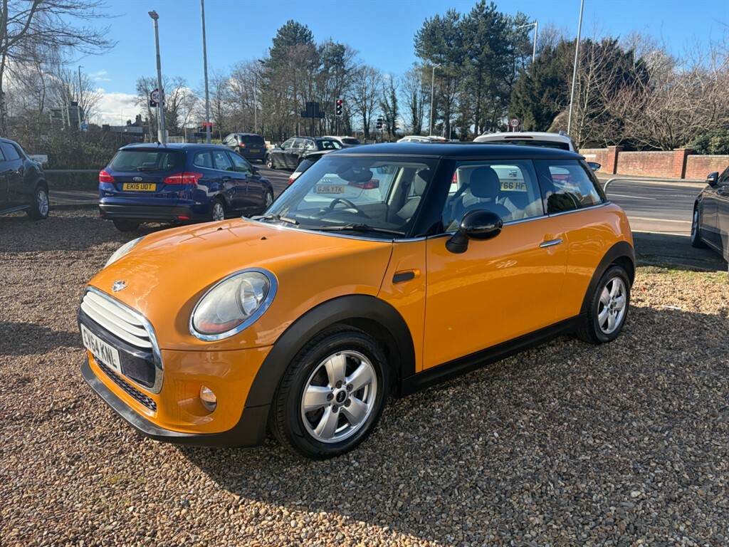 Mini Hatch 1.5 L Cooper CV64KNL Orange #4