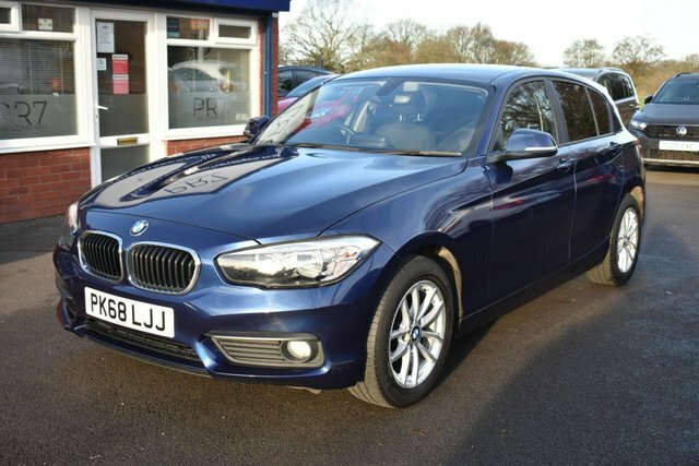 BMW 1 Series 118I Gpf Se Hatchback PK68LJJ Blue #3