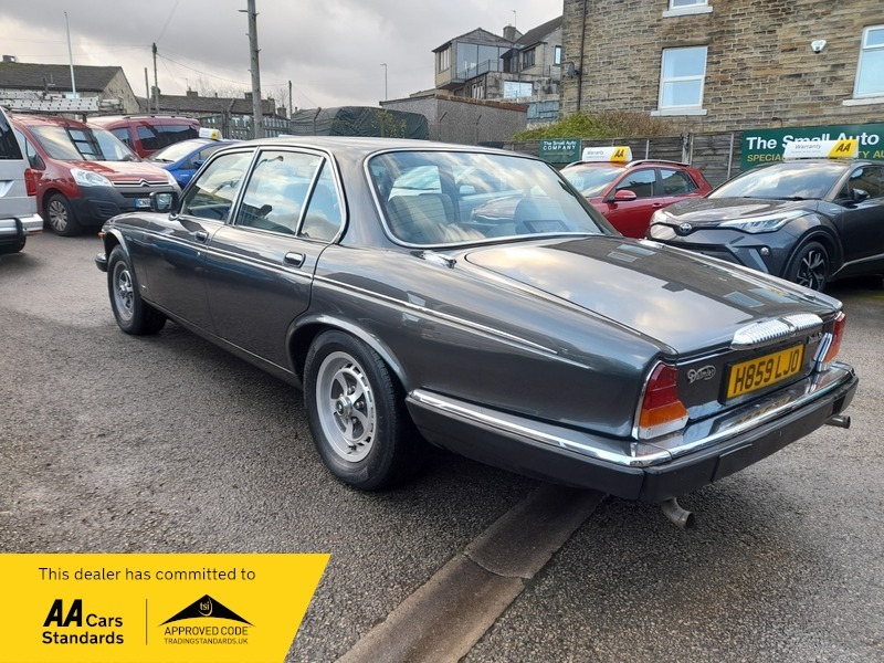 Daimler Double Six V12 Manufactured 1991 Grey #6