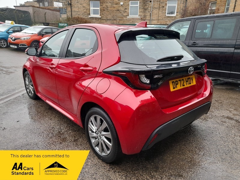 Toyota Yaris 1.5 Vvt-h Icon E-cvt DP72HDY Red #5