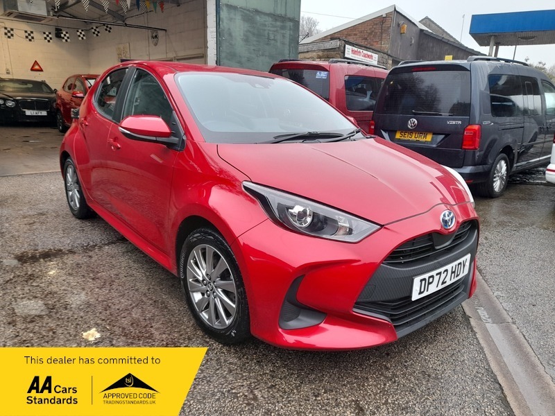 Toyota Yaris 1.5 Vvt-h Icon E-cvt Red