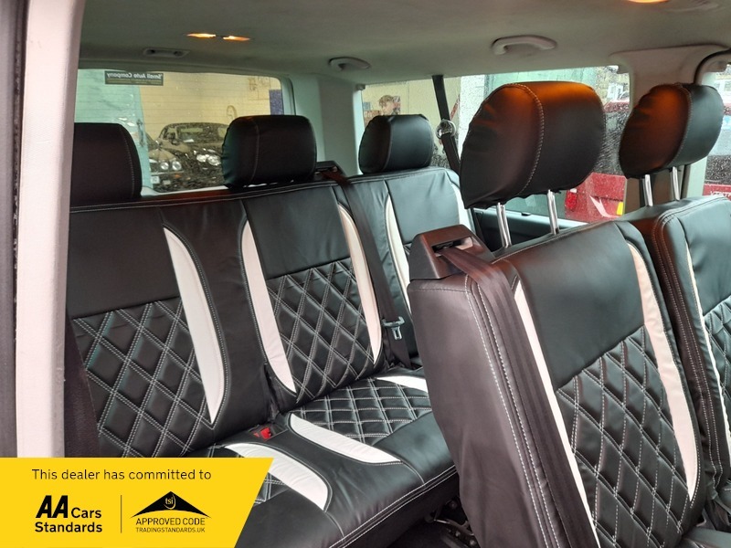 Volkswagen Transporter Shuttle T32 Tdi Shuttle Se PO19KHY Black #3