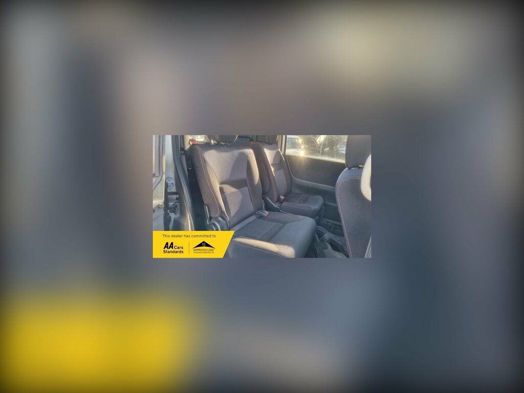 Nissan Serena Highway Star Silver #4