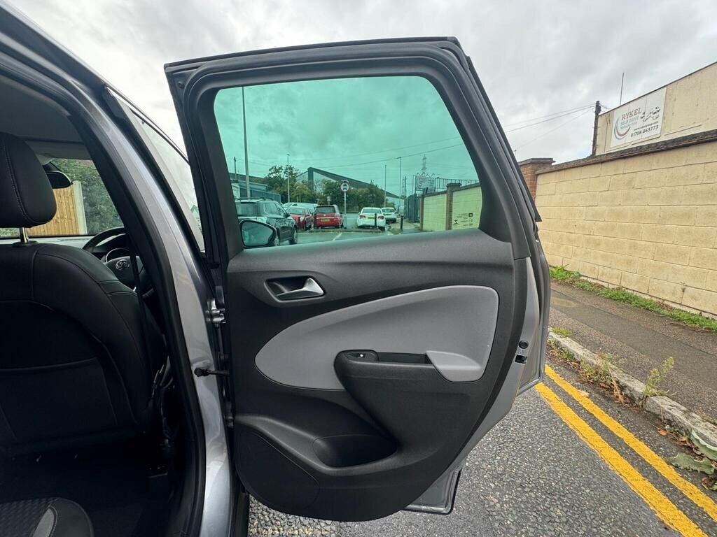 Vauxhall Crossland X 1.2 Turbo Ultimate - Startstop 130Ps White #32