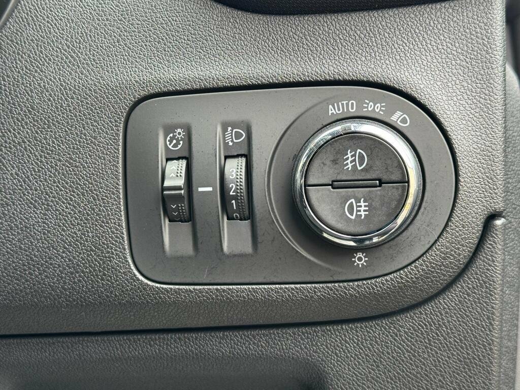 Vauxhall Crossland X 1.2 Turbo Ultimate - Startstop 130Ps White #38