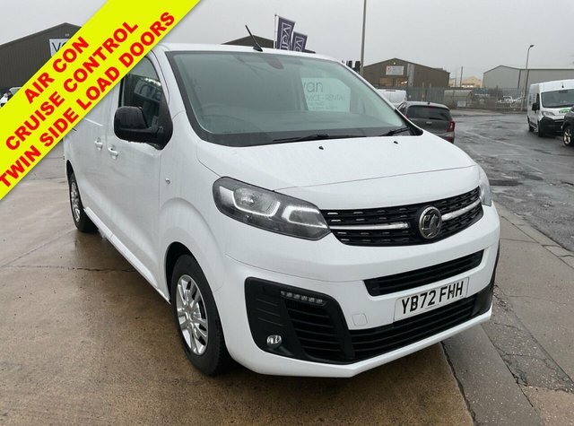 Vauxhall Vivaro 1.5 Turbo D 2700 Sportive Panel Van 6Dr Man White