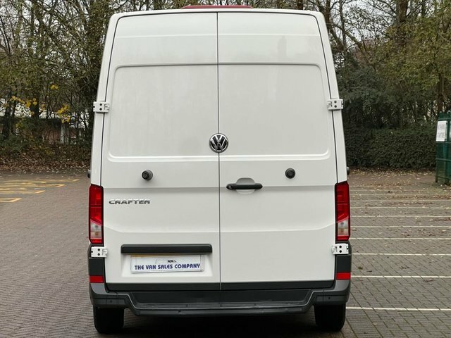 Volkswagen Crafter Mpv GF71BYG White #5