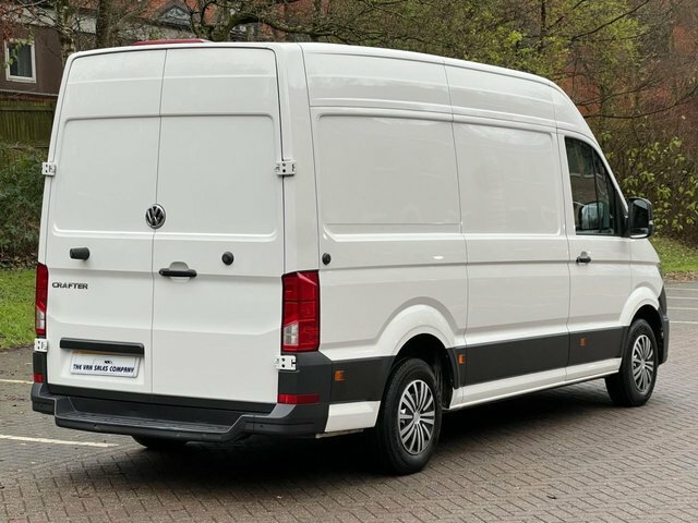 Volkswagen Crafter Mpv GF71BYG White #6