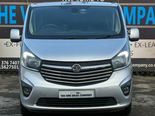 Vauxhall Vivaro Mpv DU19JKO Black #3