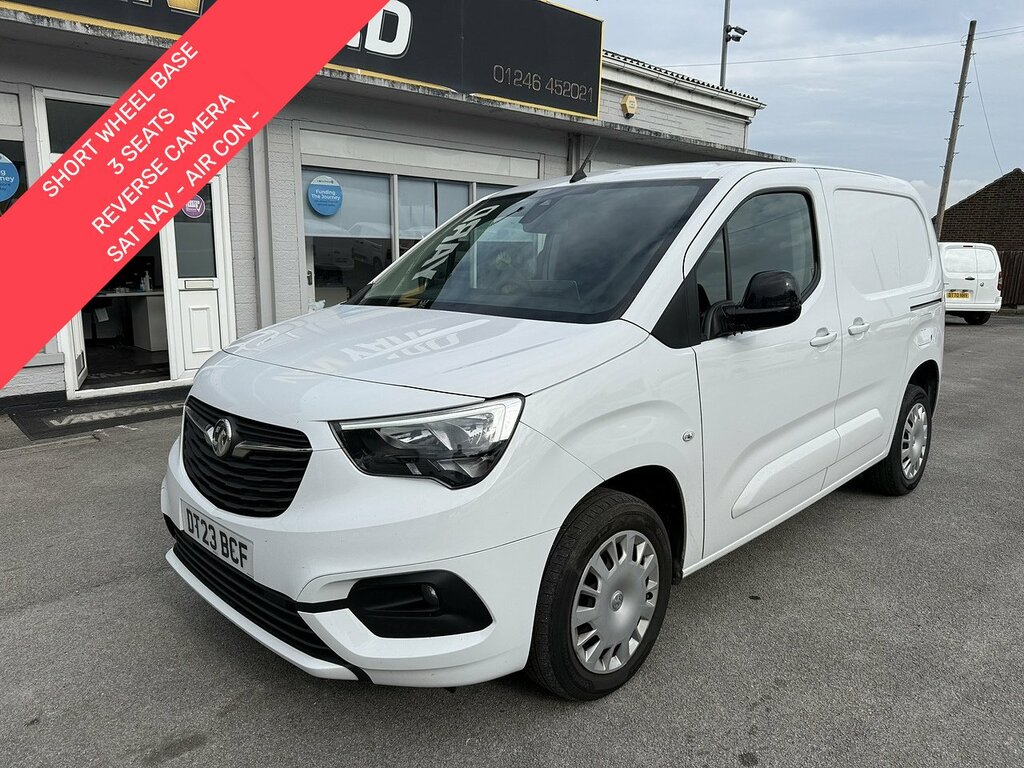 Vauxhall Combo 1.5 Turbo D 2300 Pro Swb 3 Seats Air Con - R Camer White