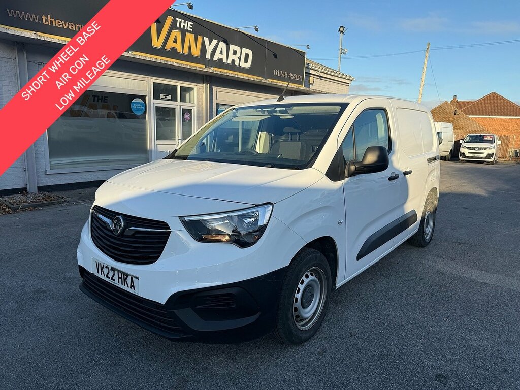 Vauxhall Combo 1.5 Turbo D 2000 Dynamic Swb Air Con Panel Van White