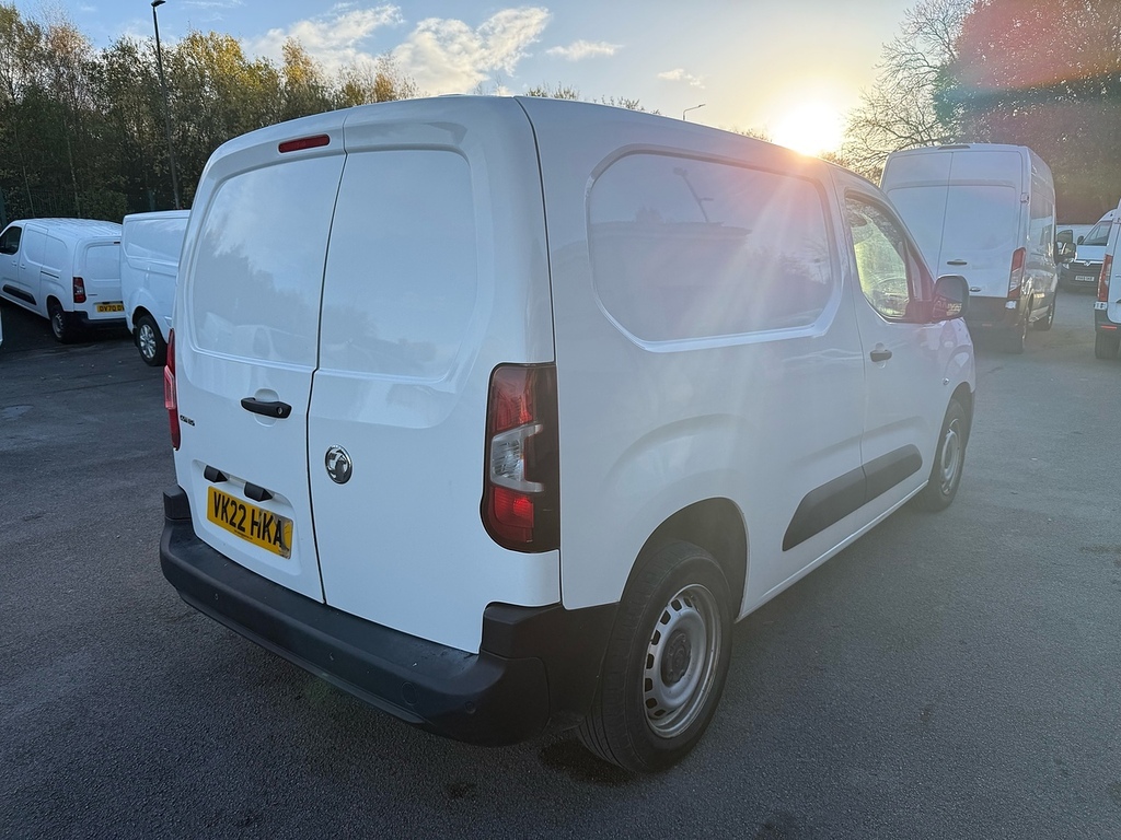 Vauxhall Combo 1.5 Turbo D 2000 Dynamic Swb Air Con Panel Van VK22HKA White #5