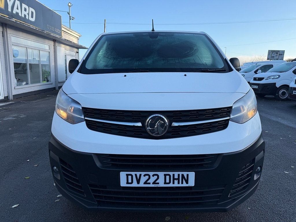 Vauxhall Vivaro 1.5 Turbo D 2900 Dynamic Lwb Air Con Van 6Dr Diese DV22DHN White #2