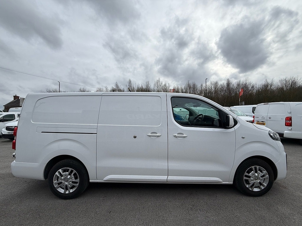 Vauxhall Vivaro 1.5 Turbo D 2900 Sportive Lwb Air Con Twin Side Do DS70HWL White #4