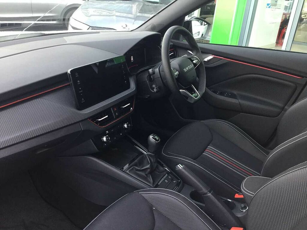 Skoda Kamiq 1.0 Tsi Monte Carlo Edition LO75HKN White #2