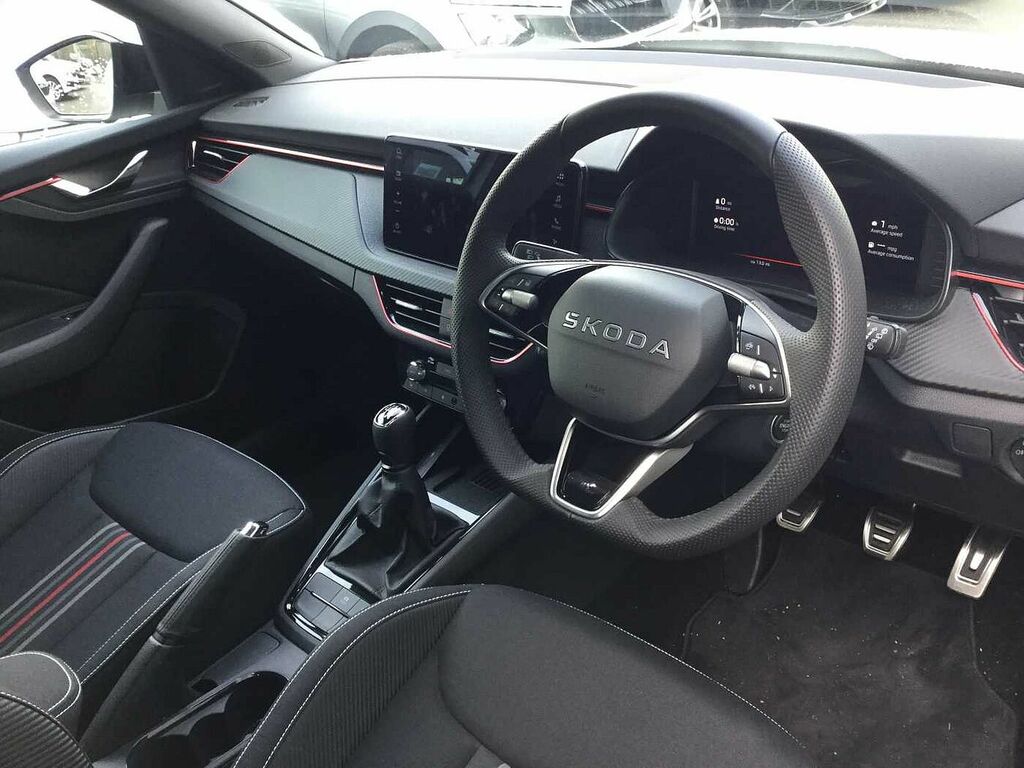 Skoda Kamiq 1.0 Tsi Monte Carlo Edition LO75HKN White #6