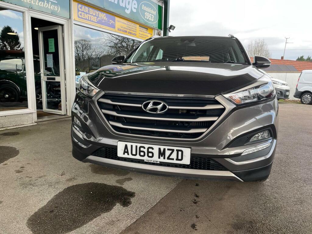 Hyundai Tucson Suv 1.7 Crdi Blue Drive Se Nav Euro 6 Ss 2 AU66MZD Grey #3