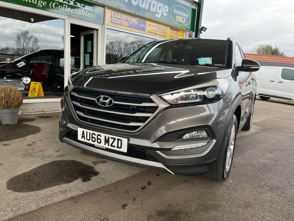 Hyundai Tucson Suv 1.7 Crdi Blue Drive Se Nav Euro 6 Ss 2 AU66MZD Grey #4
