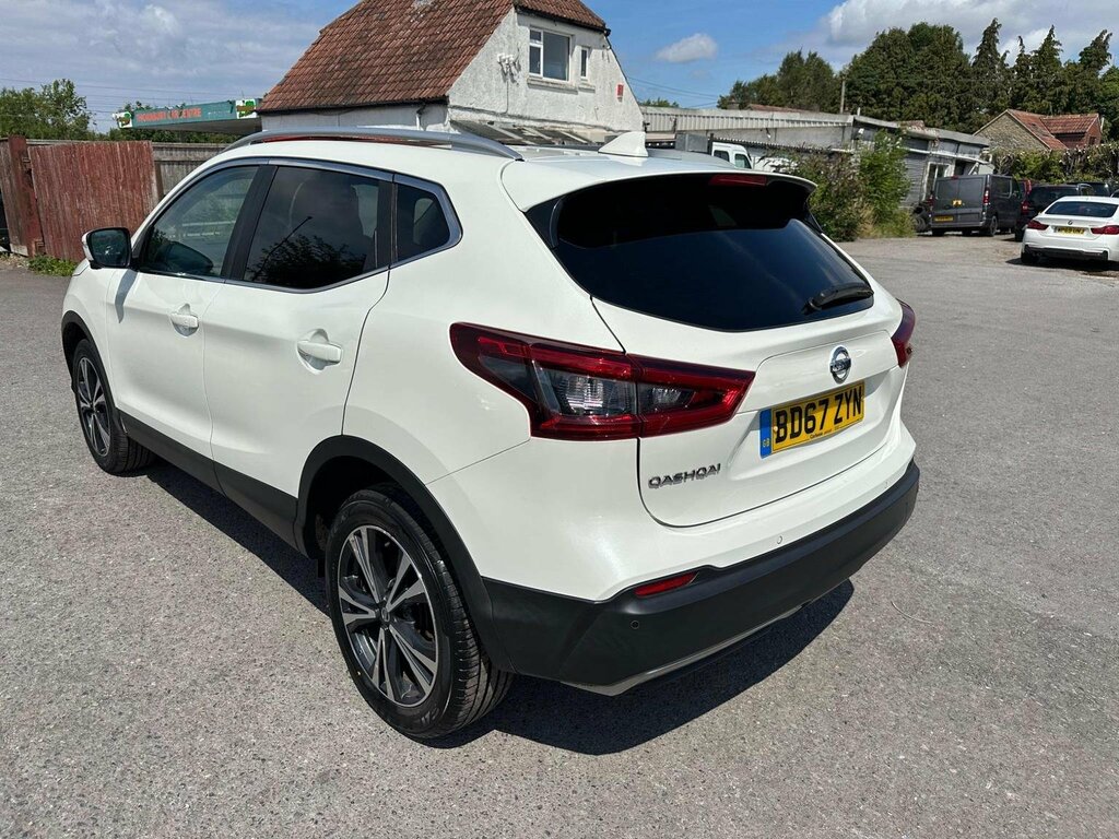 Nissan Qashqai Suv 1.2 Dig-t N-connecta Euro 6 Ss 201767 BD67ZYN White #4