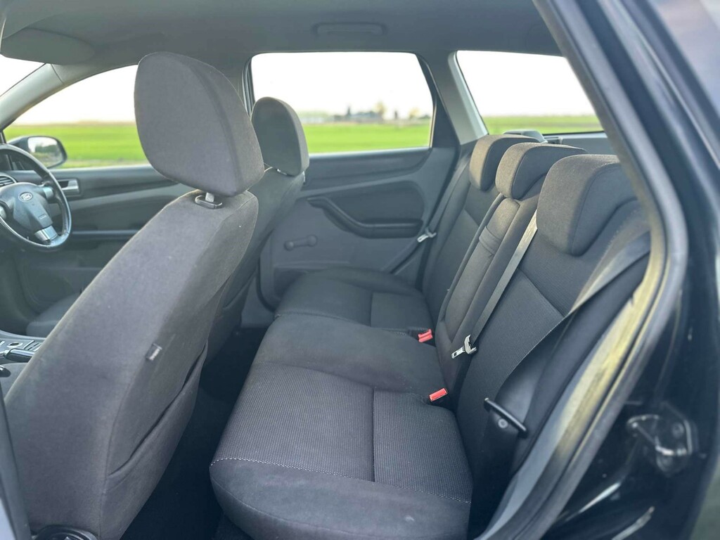 Ford Focus Zetec Td 115 Black #3