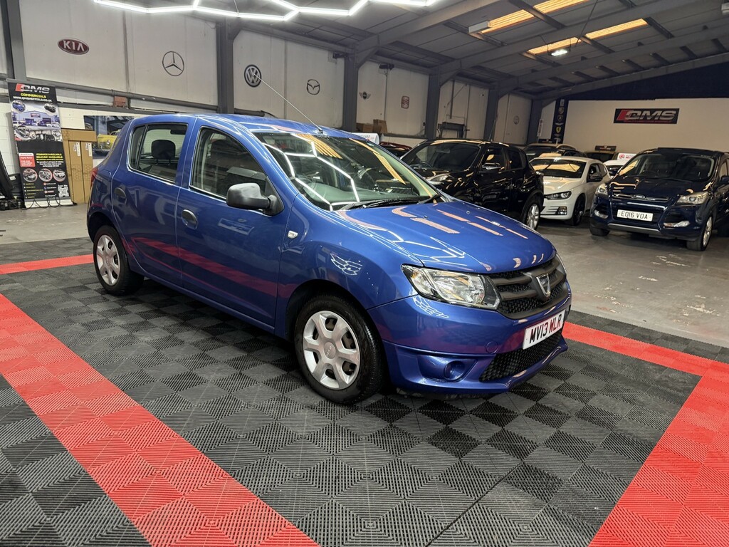 Dacia Sandero Hatchback 0.9 Tce Ambiance 201313 Blue
