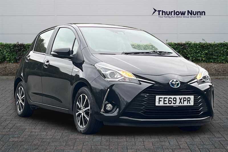 Toyota Yaris 1.5 Vvt-h Icon Tech Hatchback Hybrid E- Black