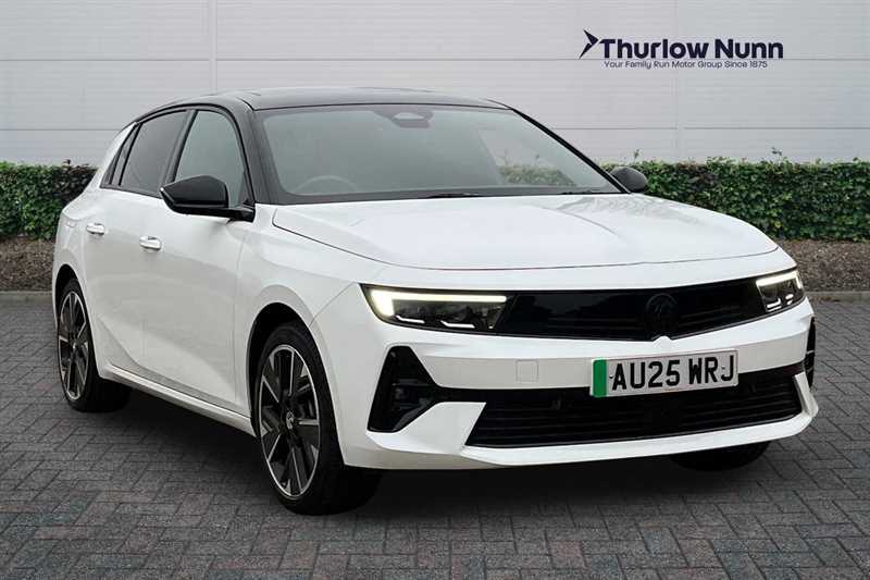 Vauxhall Astra 54Kwh Ultimate Hatchback 156 Ps White