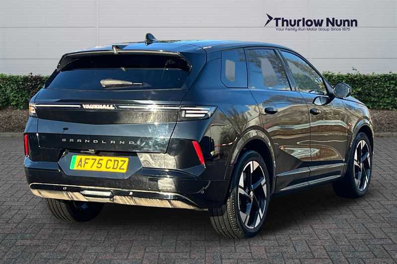 Vauxhall Grandland 73Kwh Ultimate Suv 213 Ps AF75CDZ Black #3