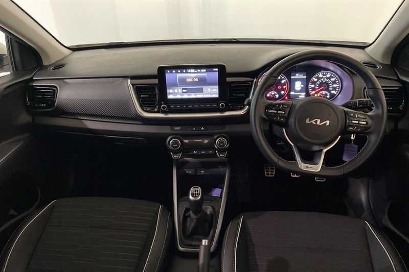 Kia Stonic Gt-line SXZ8617 White #2