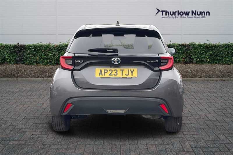 Toyota Yaris 1.5 Vvt-h Design Hatchback Hybrid E-cvt AP23TJY Grey #4