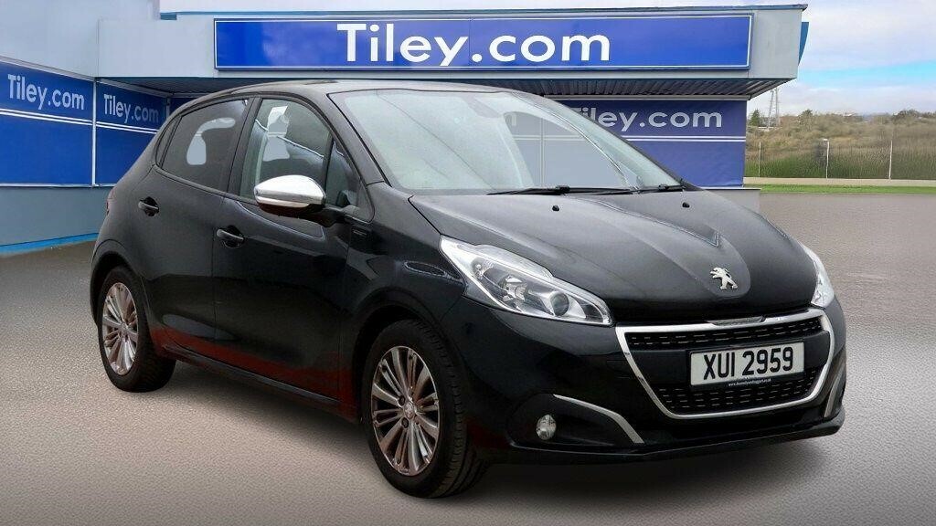 Peugeot 208 1.2 Puretech Signature Euro 6 Ss Black