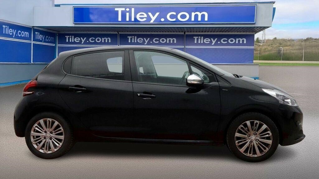 Peugeot 208 1.2 Puretech Signature Euro 6 Ss XUI2959 Black #4