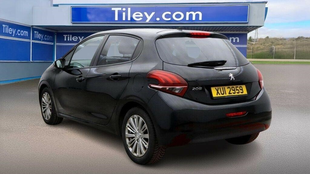 Peugeot 208 1.2 Puretech Signature Euro 6 Ss XUI2959 Black #5