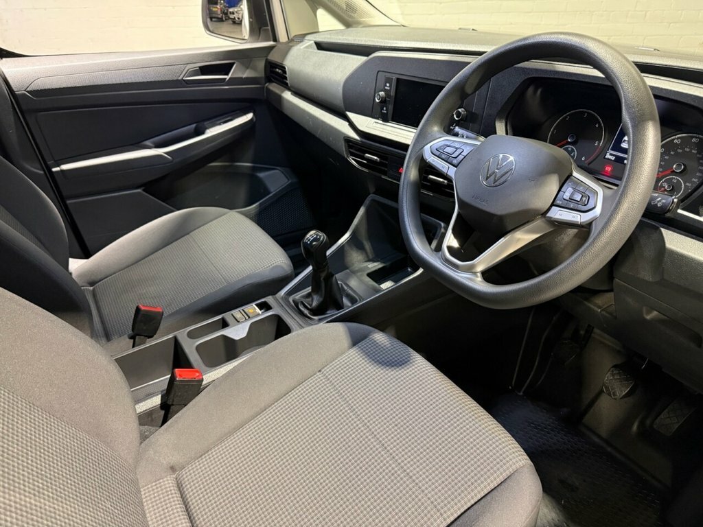 Volkswagen Caddy 2L Commerce DU72EYJ White #3