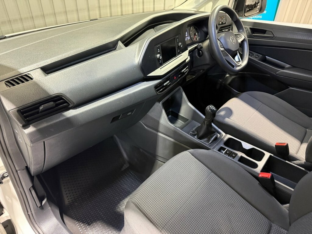 Volkswagen Caddy 2L Commerce DU72EYJ White #4